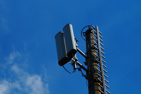 What Are the Best Practices for Incorporating Digital Signage into Commercial Real Estate?